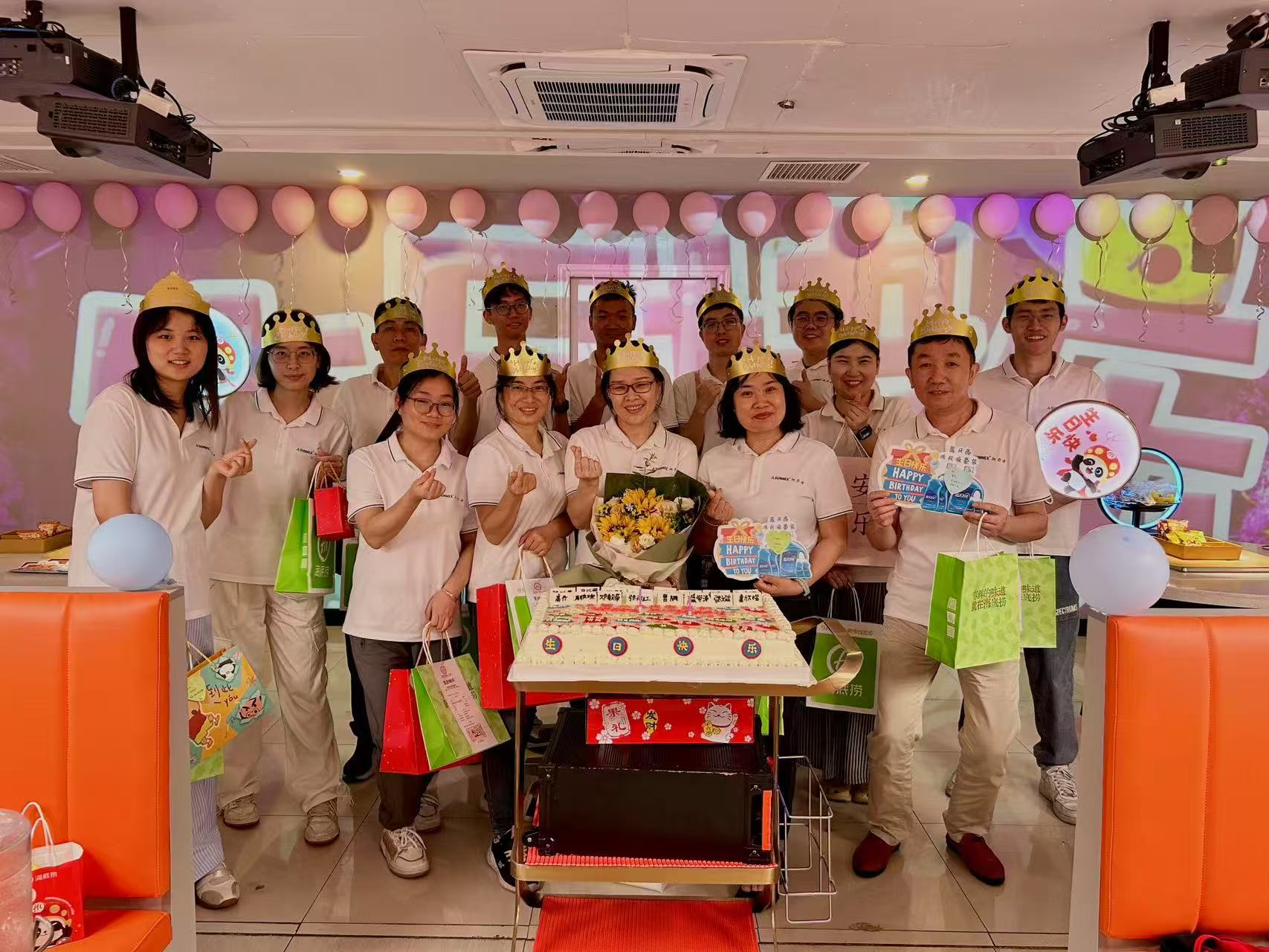 Festa de aniversário do segundo trimestre da Sunnex em 2025